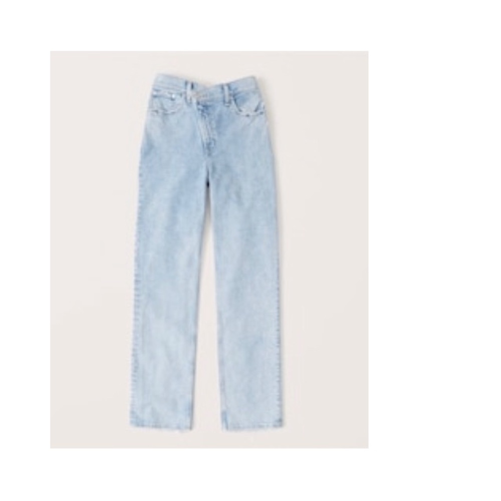 Abercrombie woman’s 90 ultra jean